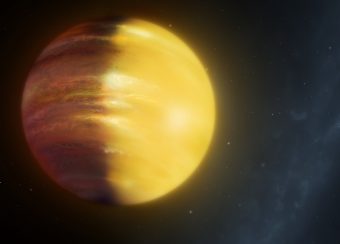 Una rappresentazione artistica del pianeta extrasolare di tipo gioviano caldo HAT-P-7b. Crediti: University of Warwick & Mark Garlick